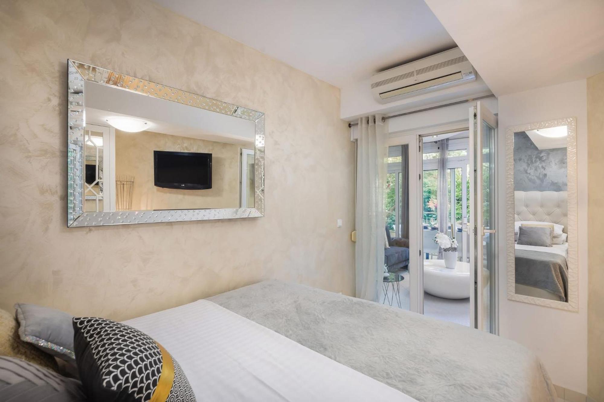 Beachfront Apartment Romilda Makarska Exterior photo