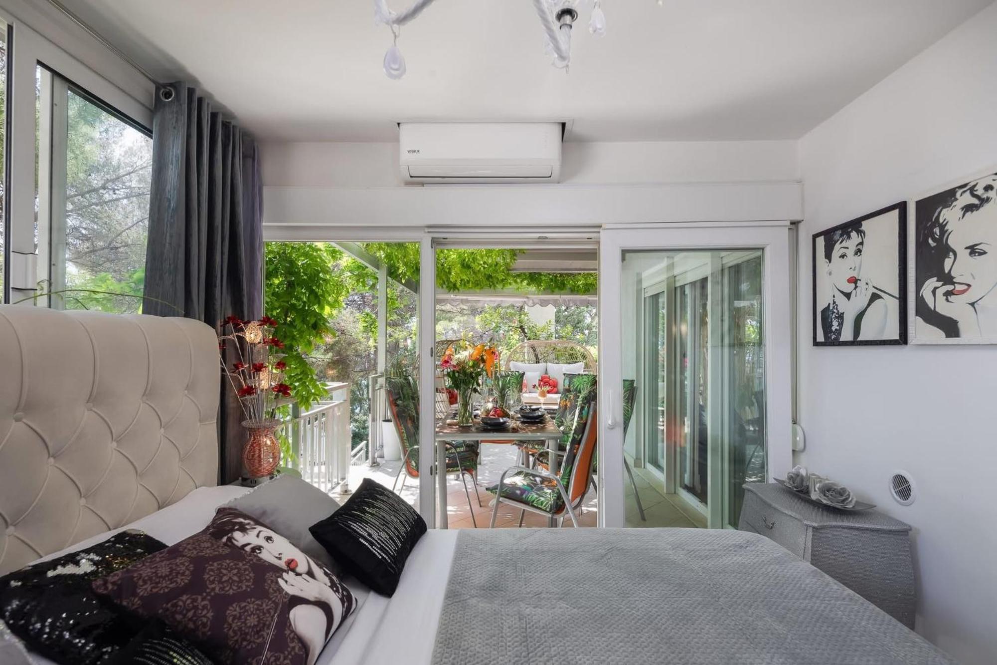 Beachfront Apartment Romilda Makarska Exterior photo